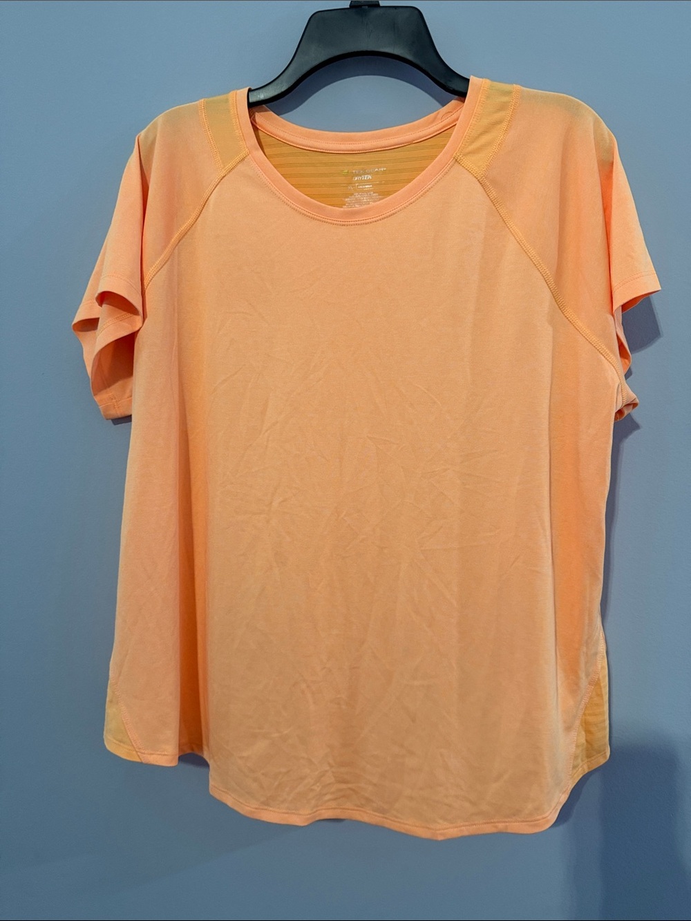 tek gear Peach Short-Sleeve Crewneck Top